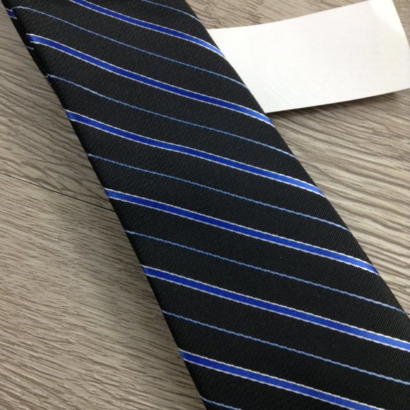 Van Heusen Black & Blue Striped Clip On Short Tie - Picture 3 of 3